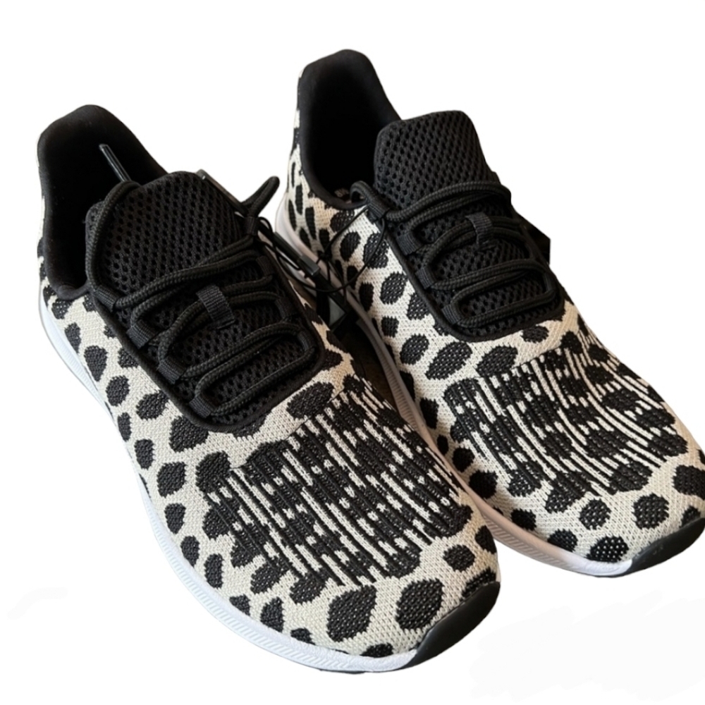 Athletic Memory Foam Running Shoe